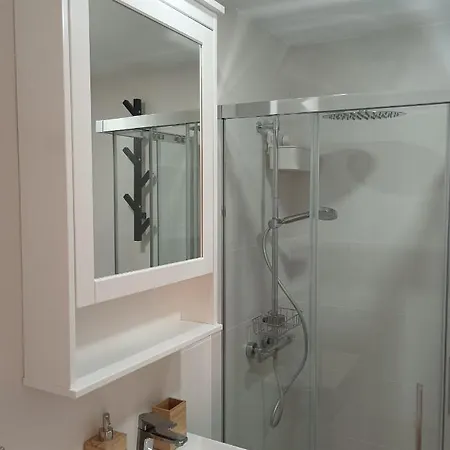 Fantastico Piso Con Piscina Y Balcon En Apartment