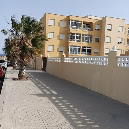 Fantastico Piso Con Piscina Y Balcon En * El Medano (Tenerife)
