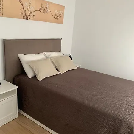 Fantastico Piso Con Piscina Y Balcon En אל מדאנו